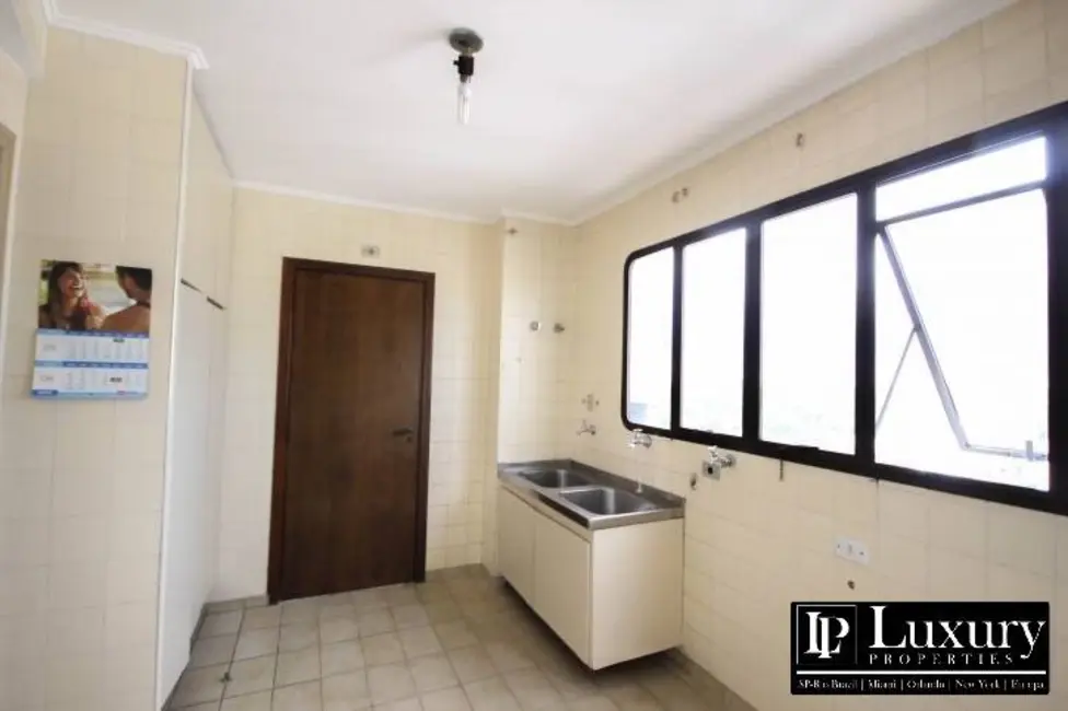 Apartamento com 4 quartos à venda, 295m2 em Pinheiros, São Paulo - SP - imagem 7 Foto 7 de Apartamento com 4 quartos à venda, 295m2 em Pinheiros, São Paulo - SP