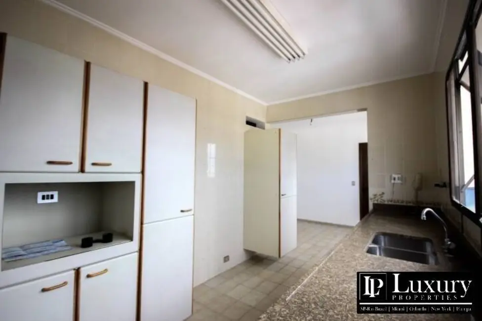 Apartamento com 4 quartos à venda, 295m2 em Pinheiros, São Paulo - SP - imagem 5 Foto 5 de Apartamento com 4 quartos à venda, 295m2 em Pinheiros, São Paulo - SP