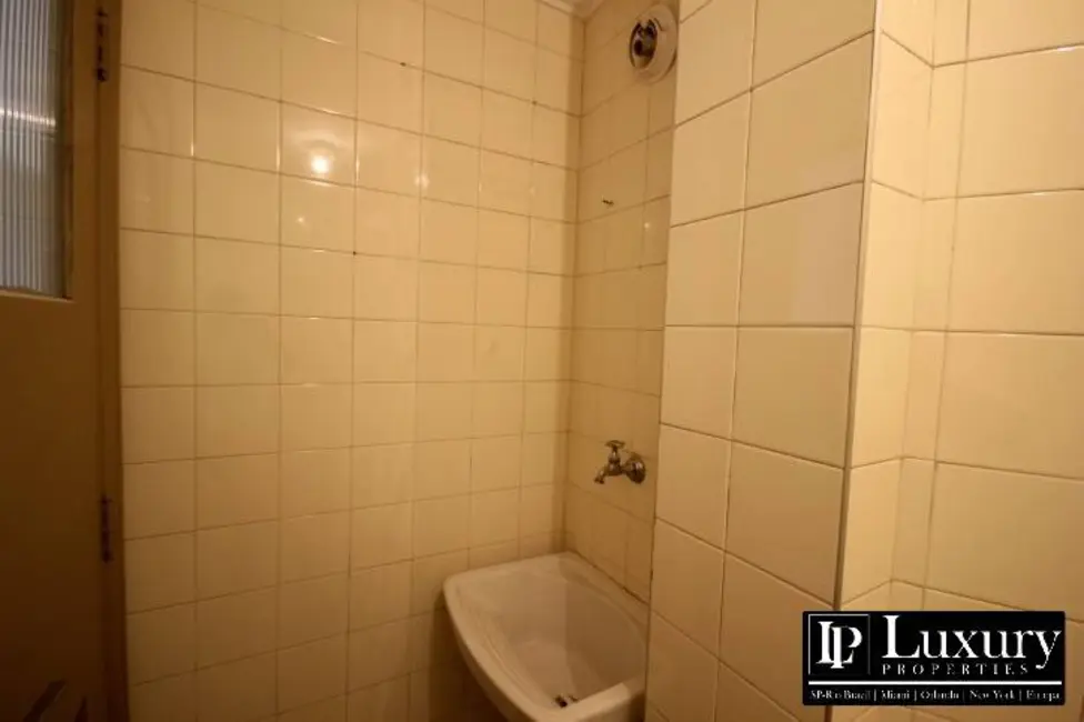 Apartamento com 4 quartos à venda, 295m2 em Pinheiros, São Paulo - SP - imagem 8 Foto 8 de Apartamento com 4 quartos à venda, 295m2 em Pinheiros, São Paulo - SP