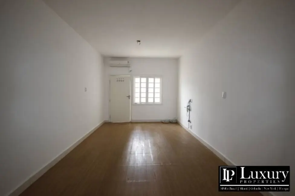 Sala Comercial à venda e para alugar, 27m2 em Vila Olímpia, São Paulo - SP - imagem 3 Foto 3 de Sala Comercial à venda e para alugar, 27m2 em Vila Olímpia, São Paulo - SP