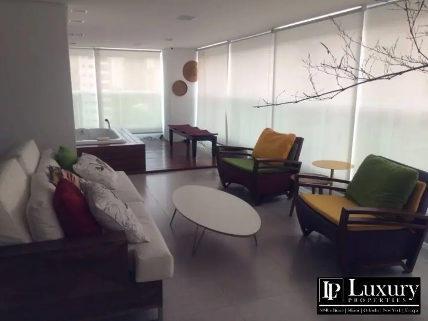 Apartamento com 4 quartos para alugar, 335m2 em Vila Nova Conceição, São Paulo - SP - imagem 7 Foto 7 de Apartamento com 4 quartos para alugar, 335m2 em Vila Nova Conceição, São Paulo - SP