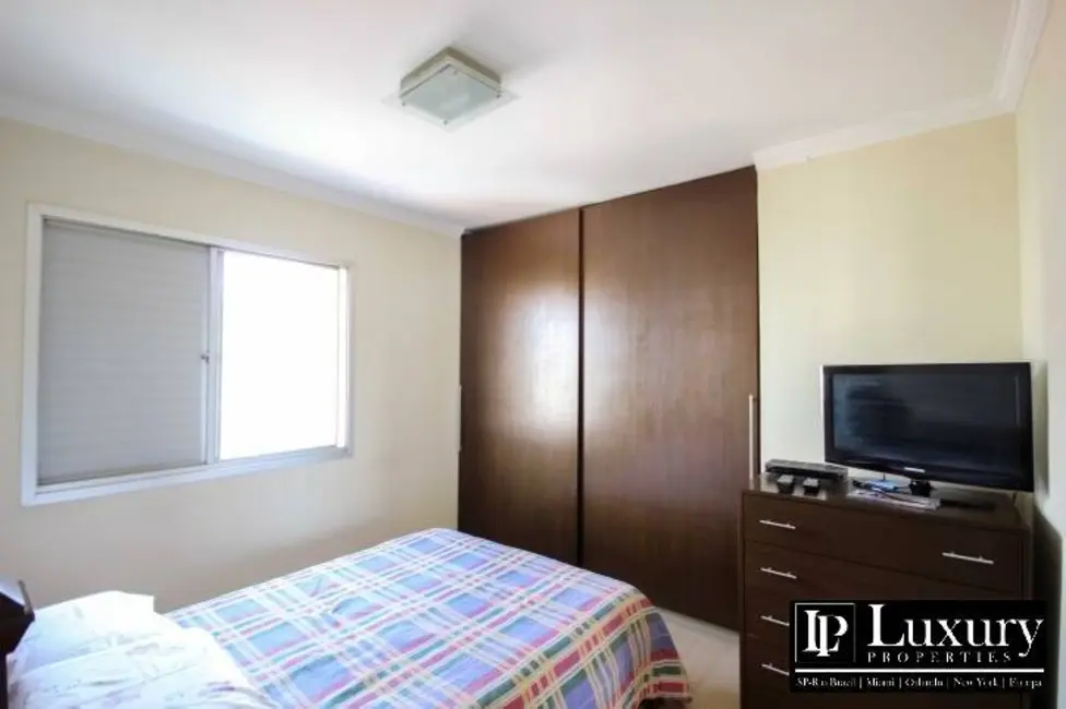 Apartamento com 2 quartos à venda, 63m2 em Saúde, São Paulo - SP - imagem 3 Foto 3 de Apartamento com 2 quartos à venda, 63m2 em Saúde, São Paulo - SP