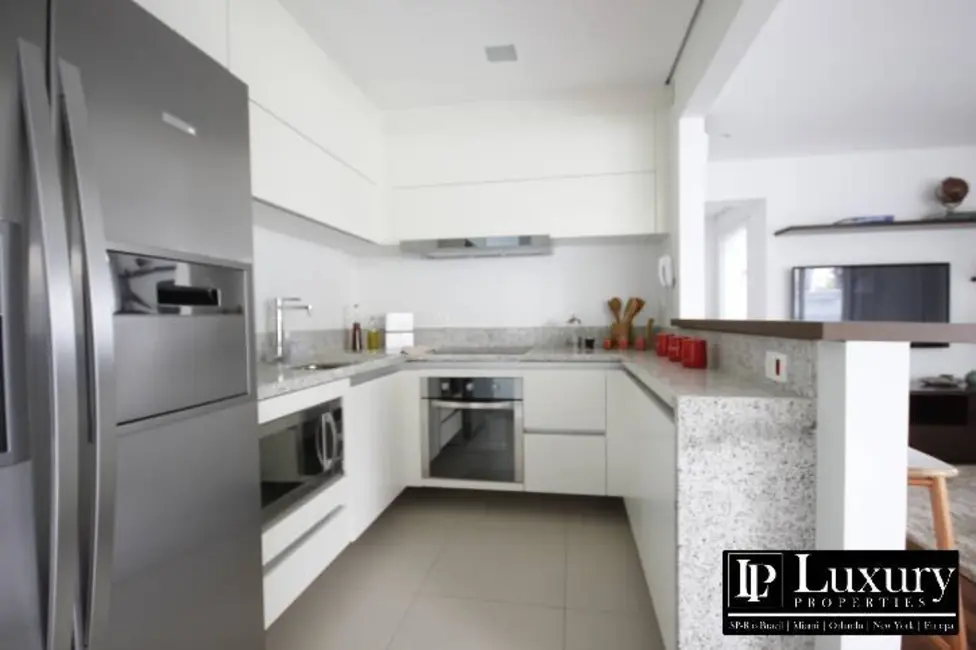 Foto 8 de Apartamento com 1 quarto para alugar, 90m2 em Vila Olímpia, São Paulo - SP