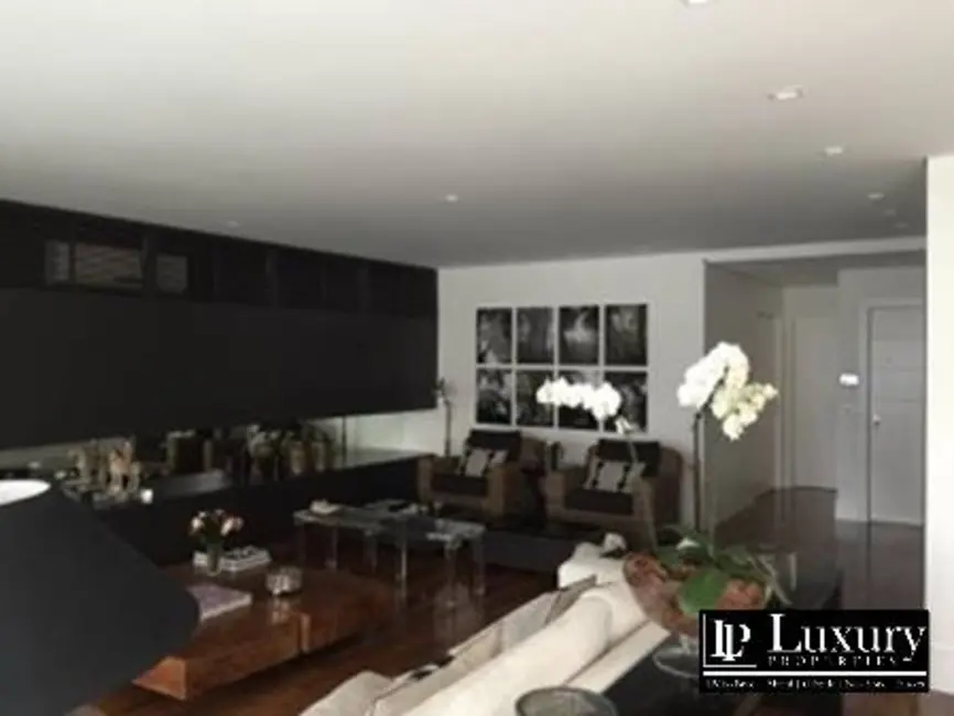 Apartamento com 3 quartos à venda, 277m2 em Itaim Bibi, São Paulo - SP - imagem 7 Foto 7 de Apartamento com 3 quartos à venda, 277m2 em Itaim Bibi, São Paulo - SP