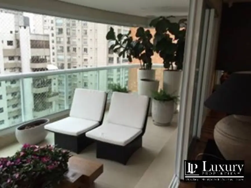 Apartamento com 3 quartos à venda, 277m2 em Itaim Bibi, São Paulo - SP - imagem 3 Foto 3 de Apartamento com 3 quartos à venda, 277m2 em Itaim Bibi, São Paulo - SP