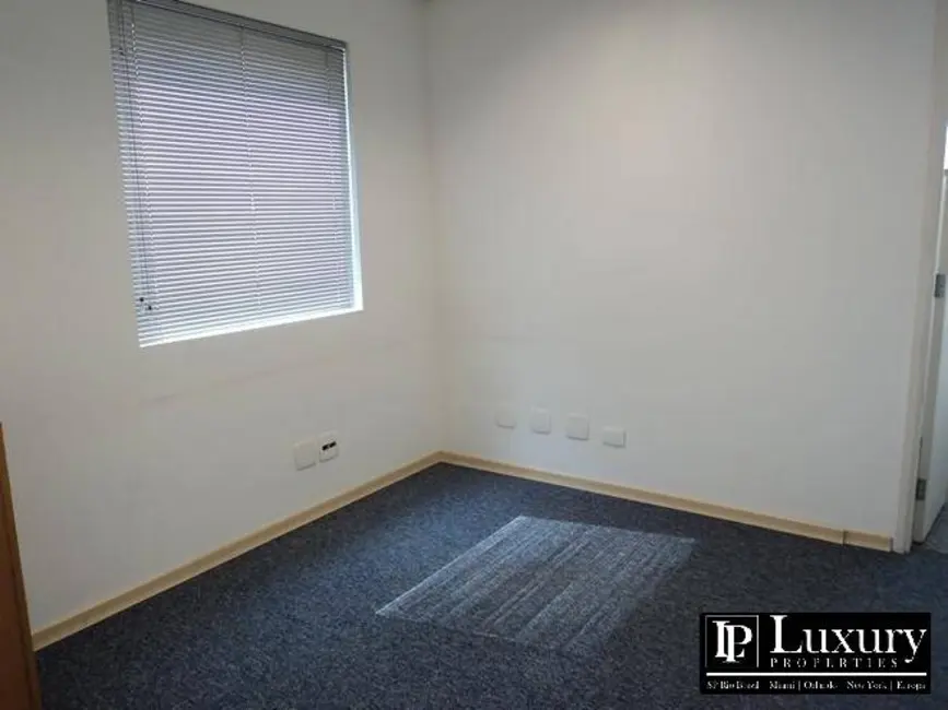 Sala Comercial para alugar, 40m2 em Itaim Bibi, São Paulo - SP - imagem 8 Foto 8 de Sala Comercial para alugar, 40m2 em Itaim Bibi, São Paulo - SP