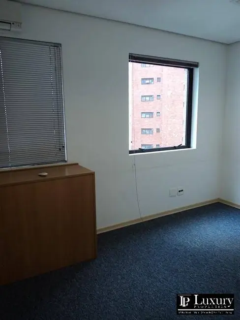 Sala Comercial para alugar, 40m2 em Itaim Bibi, São Paulo - SP - imagem 2 Foto 2 de Sala Comercial para alugar, 40m2 em Itaim Bibi, São Paulo - SP