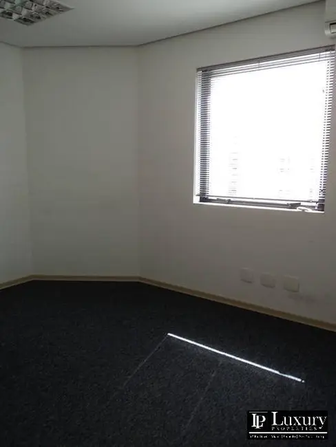 Sala Comercial para alugar, 40m2 em Itaim Bibi, São Paulo - SP - imagem 7 Foto 7 de Sala Comercial para alugar, 40m2 em Itaim Bibi, São Paulo - SP