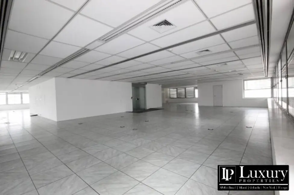 Sala Comercial à venda e para alugar, 134m2 em Itaim Bibi, São Paulo - SP - imagem 8 Foto 8 de Sala Comercial à venda e para alugar, 134m2 em Itaim Bibi, São Paulo - SP
