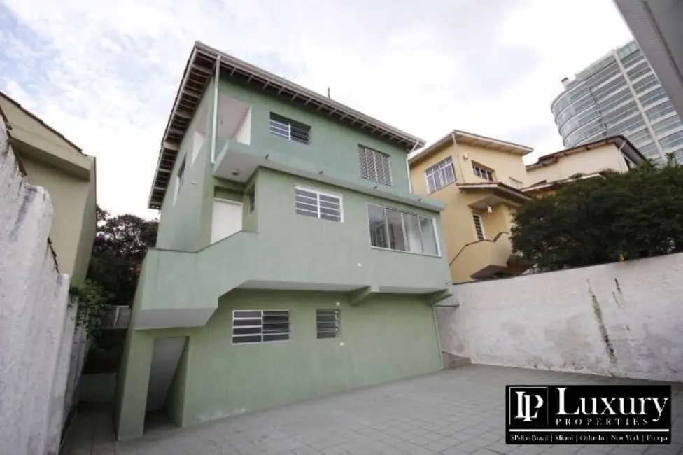 Foto 1 de Casa com 3 quartos à venda, 380m2 em Pacaembu, São Paulo - SP