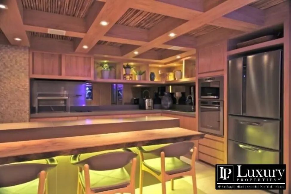 Cobertura com 3 quartos à venda, 410m2 em Vila Olímpia, São Paulo - SP - imagem 2 Foto 2 de Cobertura com 3 quartos à venda, 410m2 em Vila Olímpia, São Paulo - SP