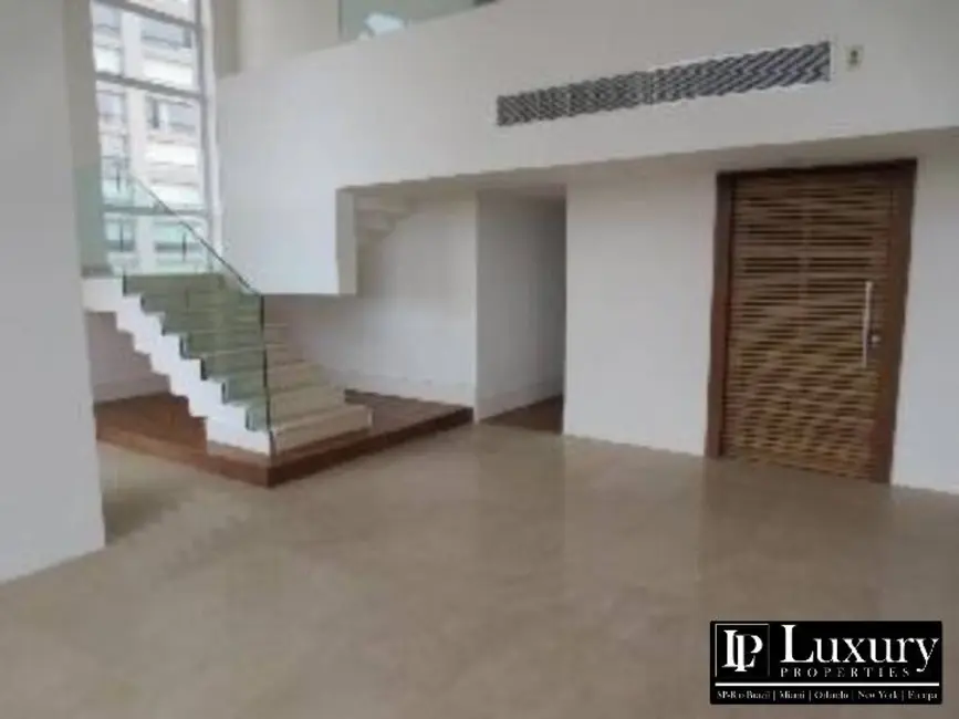 Cobertura com 4 quartos à venda, 528m2 em Vila Nova Conceição, São Paulo - SP - imagem 8 Foto 8 de Cobertura com 4 quartos à venda, 528m2 em Vila Nova Conceição, São Paulo - SP