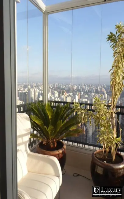 Cobertura com 3 quartos à venda e para alugar, 699m2 em Vila Nova Conceição, São Paulo - SP - imagem 6 Foto 6 de Cobertura com 3 quartos à venda e para alugar, 699m2 em Vila Nova Conceição, São Paulo - SP