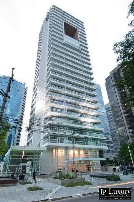 Sala Comercial à venda, 42m2 em Cidade Monções, São Paulo - SP - imagem 2 Foto 2 de Sala Comercial à venda, 42m2 em Cidade Monções, São Paulo - SP