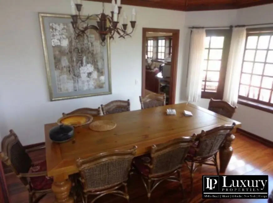 Foto 4 de Casa com 5 quartos à venda, 480m2 em Campos Do Jordao - SP