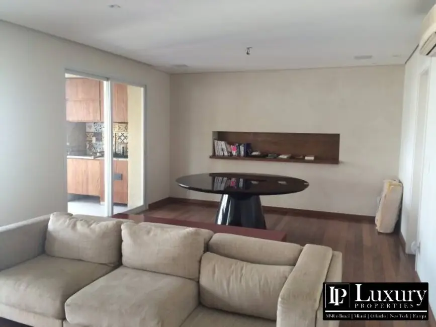 Foto 5 de Apartamento com 4 quartos à venda e para alugar, 226m2 em Vila Nova Conceição, São Paulo - SP