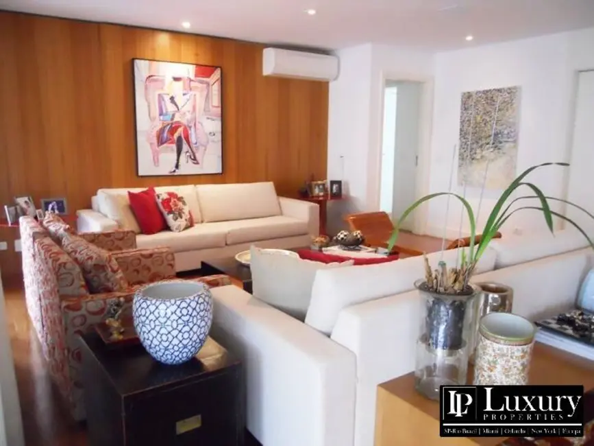 Foto 9 de Apartamento com 3 quartos para alugar, 293m2 em Vila Nova Conceição, São Paulo - SP