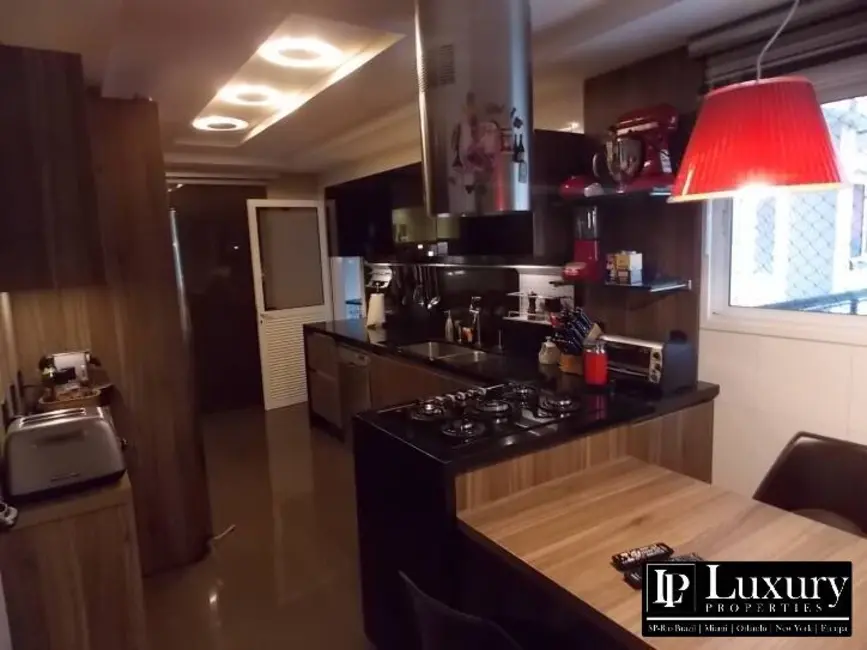 Apartamento com 4 quartos para alugar, 232m2 em Vila Nova Conceição, São Paulo - SP - imagem 4 Foto 4 de Apartamento com 4 quartos para alugar, 232m2 em Vila Nova Conceição, São Paulo - SP