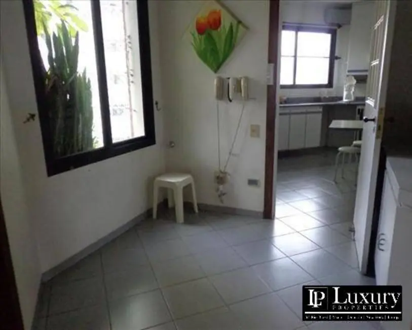 Apartamento com 4 quartos à venda, 278m2 em Alto de Pinheiros, São Paulo - SP - imagem 9 Foto 9 de Apartamento com 4 quartos à venda, 278m2 em Alto de Pinheiros, São Paulo - SP