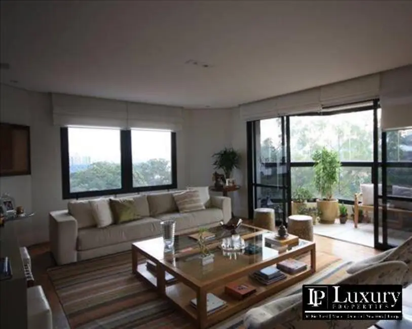 Apartamento com 4 quartos à venda, 278m2 em Alto de Pinheiros, São Paulo - SP - imagem 7 Foto 7 de Apartamento com 4 quartos à venda, 278m2 em Alto de Pinheiros, São Paulo - SP