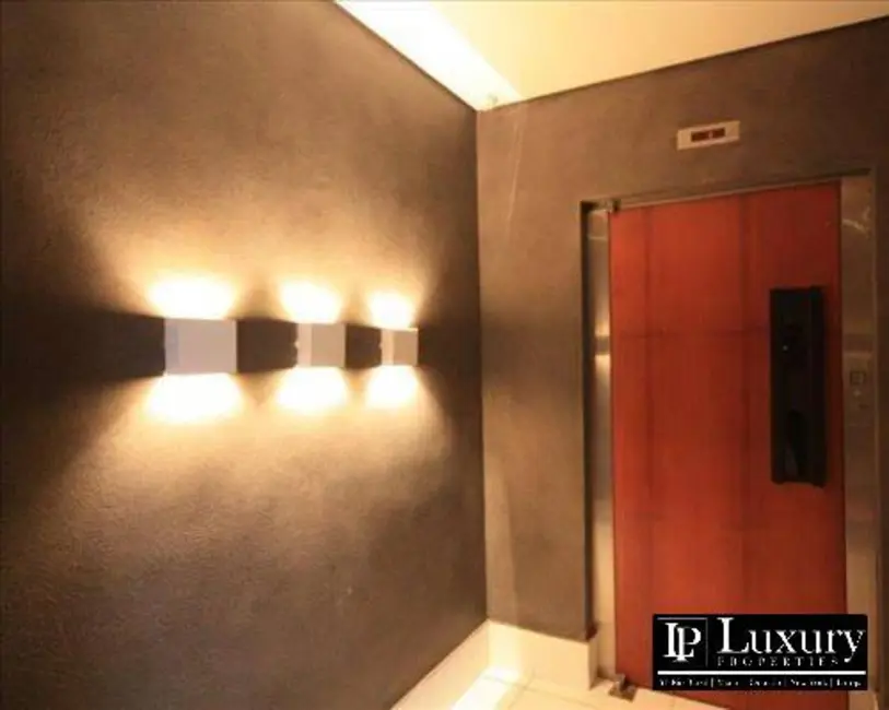 Apartamento com 4 quartos à venda, 278m2 em Alto de Pinheiros, São Paulo - SP - imagem 9 Foto 9 de Apartamento com 4 quartos à venda, 278m2 em Alto de Pinheiros, São Paulo - SP