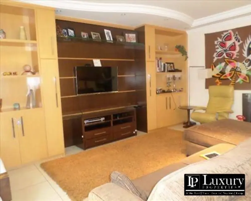 Foto 2 de Casa com 3 quartos à venda, 300m2 em Alto de Pinheiros, São Paulo - SP