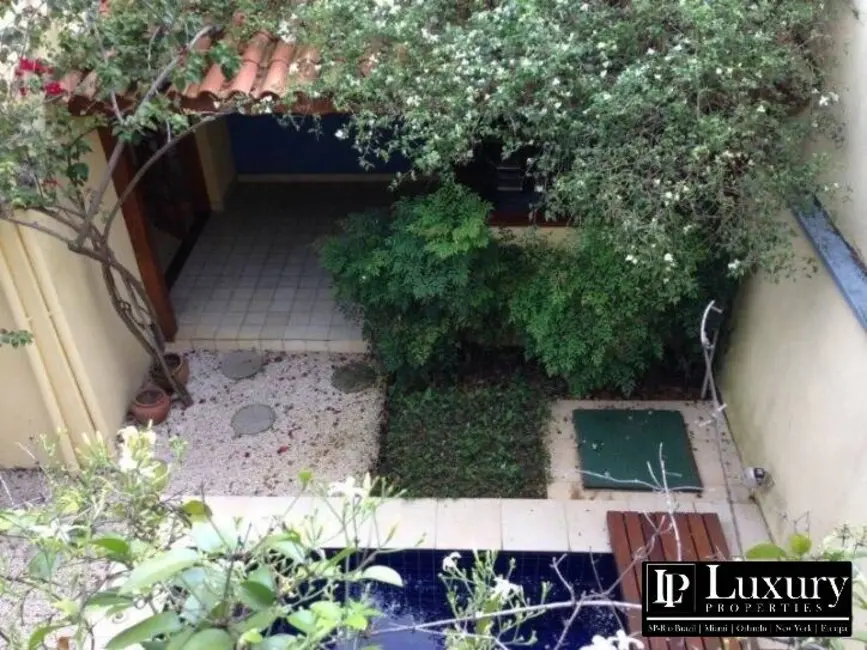 Foto 4 de Casa com 4 quartos à venda em Vila Madalena, São Paulo - SP