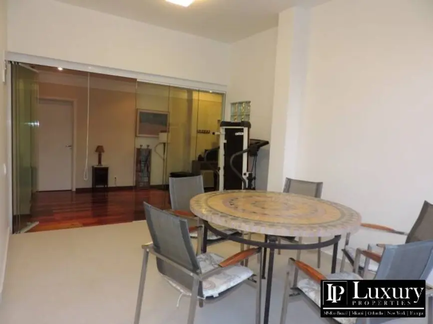 Foto 6 de Casa com 5 quartos à venda, 400m2 em Vila Madalena, São Paulo - SP