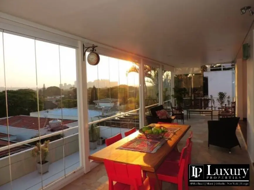 Foto 2 de Casa com 5 quartos à venda, 400m2 em Vila Madalena, São Paulo - SP