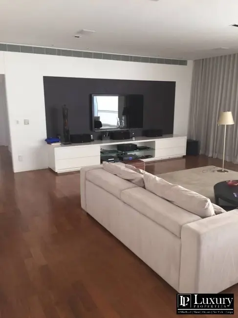 Foto 7 de Apartamento com 4 quartos para alugar, 470m2 em Vila Nova Conceição, São Paulo - SP