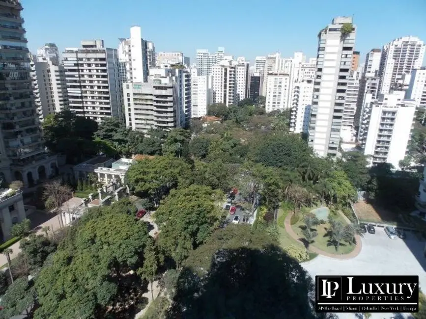 Foto 3 de Apartamento com 4 quartos para alugar, 295m2 em Vila Nova Conceição, São Paulo - SP