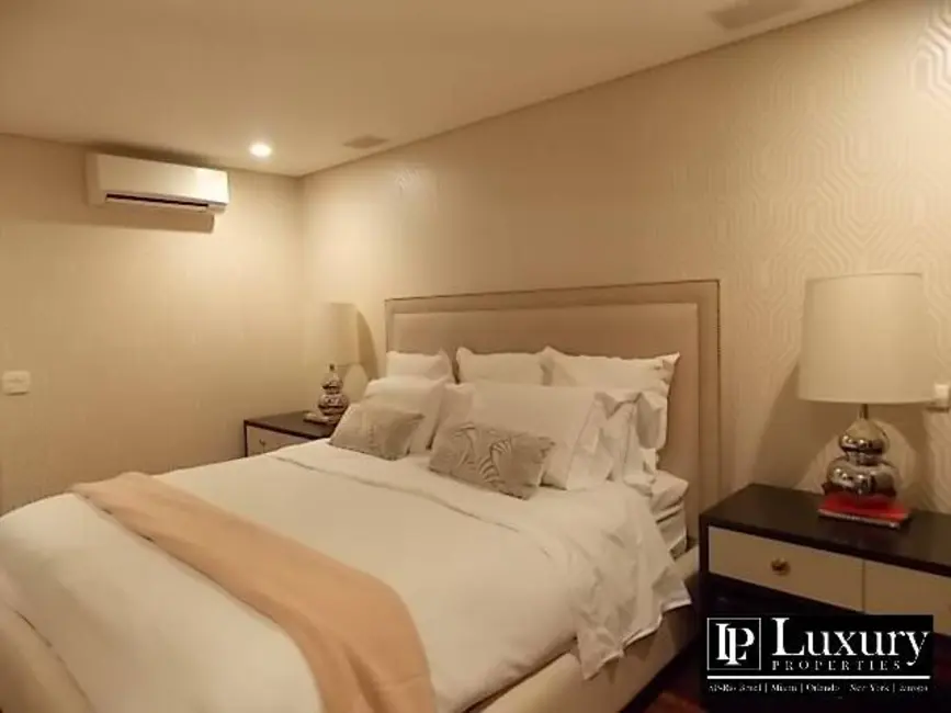 Foto 6 de Apartamento com 4 quartos para alugar, 319m2 em Vila Nova Conceição, São Paulo - SP