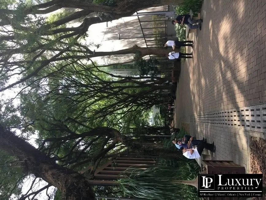 Sala Comercial com 8 quartos para alugar, 620m2 em Vila Olímpia, São Paulo - SP - imagem 3 Foto 3 de Sala Comercial com 8 quartos para alugar, 620m2 em Vila Olímpia, São Paulo - SP