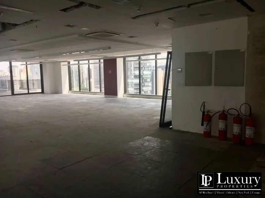 Sala Comercial com 8 quartos para alugar, 620m2 em Vila Olímpia, São Paulo - SP - imagem 6 Foto 6 de Sala Comercial com 8 quartos para alugar, 620m2 em Vila Olímpia, São Paulo - SP
