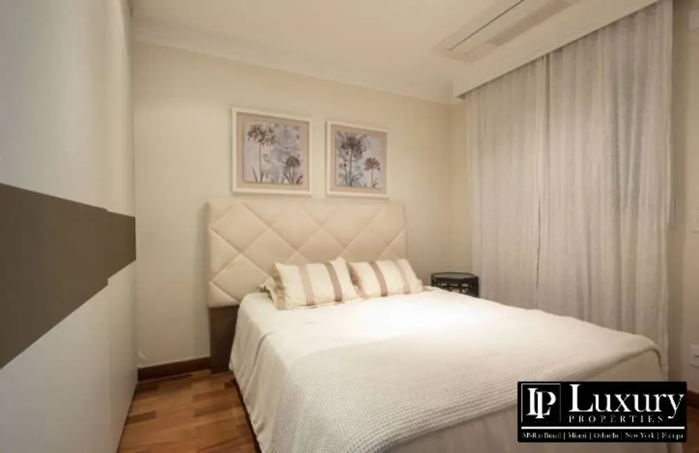 Foto 3 de Apartamento com 6 quartos à venda, 425m2 em São Paulo - SP