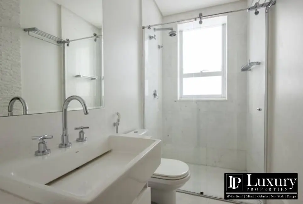 Foto 2 de Apartamento com 6 quartos à venda, 425m2 em São Paulo - SP