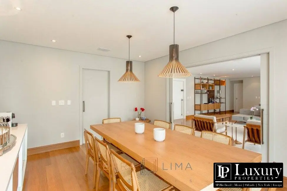 Foto 8 de Apartamento com 3 quartos à venda e para alugar, 311m2 em Vila Nova Conceição, São Paulo - SP