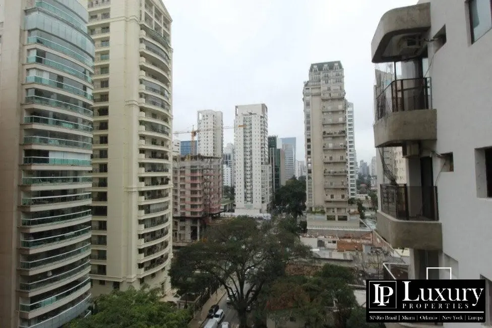 Cobertura com 4 quartos à venda, 368m2 em Itaim Bibi, São Paulo - SP - imagem 1 Foto 1 de Cobertura com 4 quartos à venda, 368m2 em Itaim Bibi, São Paulo - SP