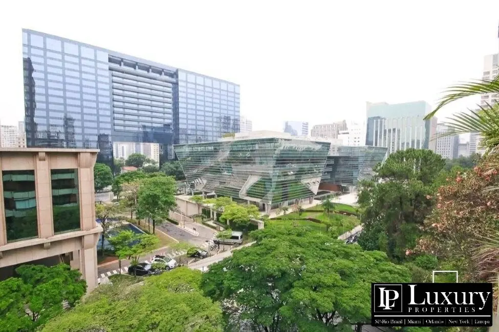 Foto 1 de Apartamento com 4 quartos à venda, 335m2 em Itaim Bibi, São Paulo - SP