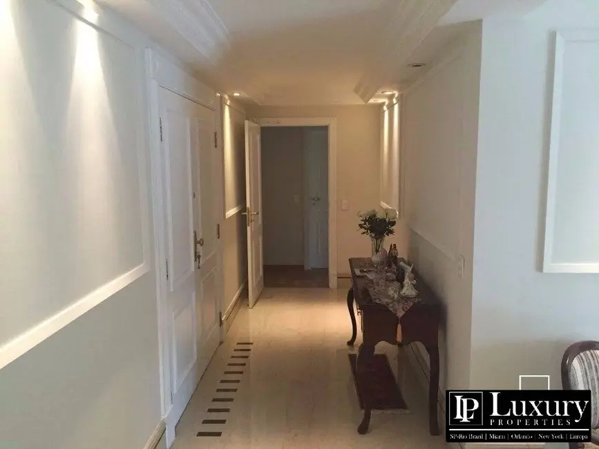 Apartamento com 4 quartos à venda, 295m2 em Itaim Bibi, São Paulo - SP - imagem 8 Foto 8 de Apartamento com 4 quartos à venda, 295m2 em Itaim Bibi, São Paulo - SP