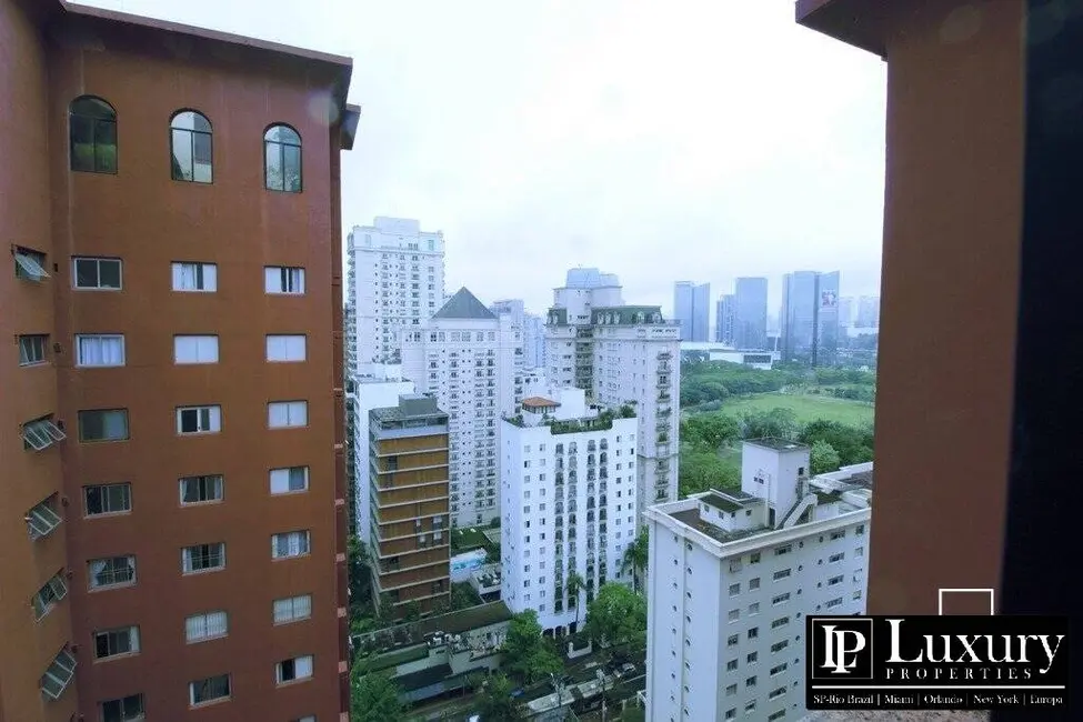 Foto 4 de Cobertura com 4 quartos à venda e para alugar, 540m2 em Itaim Bibi, São Paulo - SP