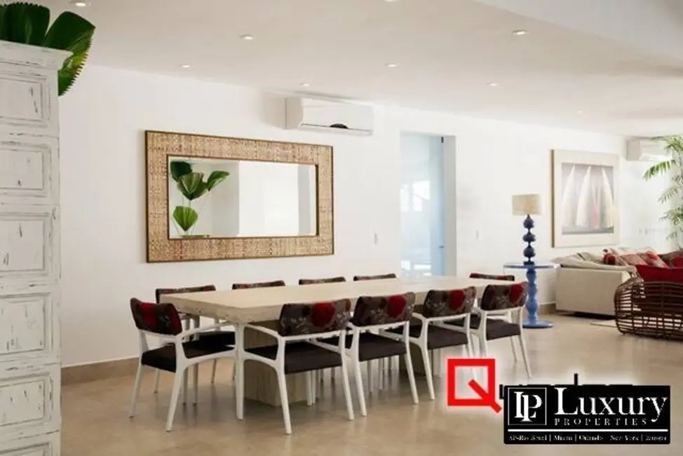 Foto 9 de Casa com 9 quartos à venda, 1535m2 em Tabatinga, Caraguatatuba - SP