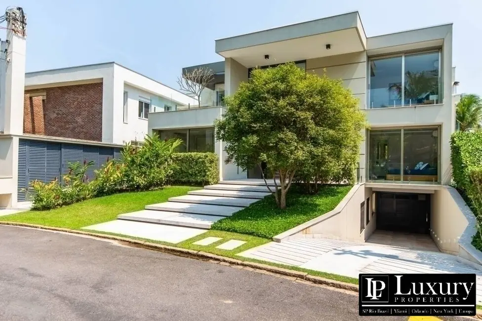 Foto 4 de Casa com 8 quartos à venda, 647m2 em Tabatinga, Caraguatatuba - SP