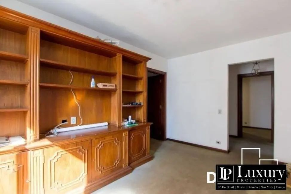 Cobertura com 4 quartos à venda, 563m2 em Itaim Bibi, São Paulo - SP - imagem 8 Foto 8 de Cobertura com 4 quartos à venda, 563m2 em Itaim Bibi, São Paulo - SP