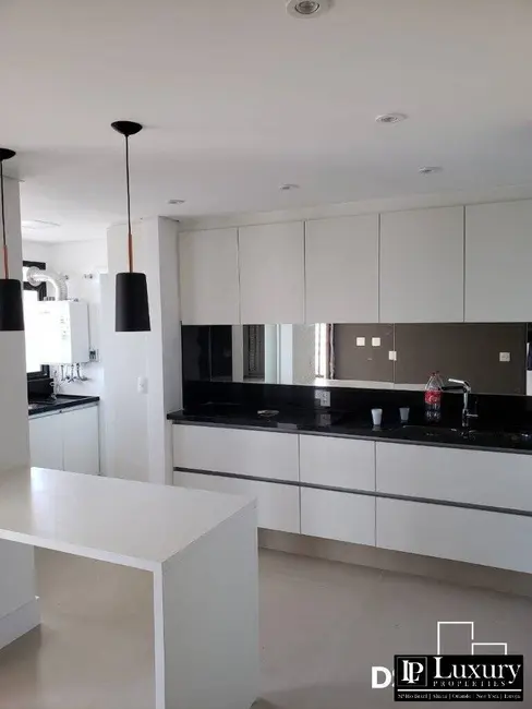 Cobertura com 3 quartos à venda e para alugar, 265m2 em Itaim Bibi, São Paulo - SP - imagem 6 Foto 6 de Cobertura com 3 quartos à venda e para alugar, 265m2 em Itaim Bibi, São Paulo - SP