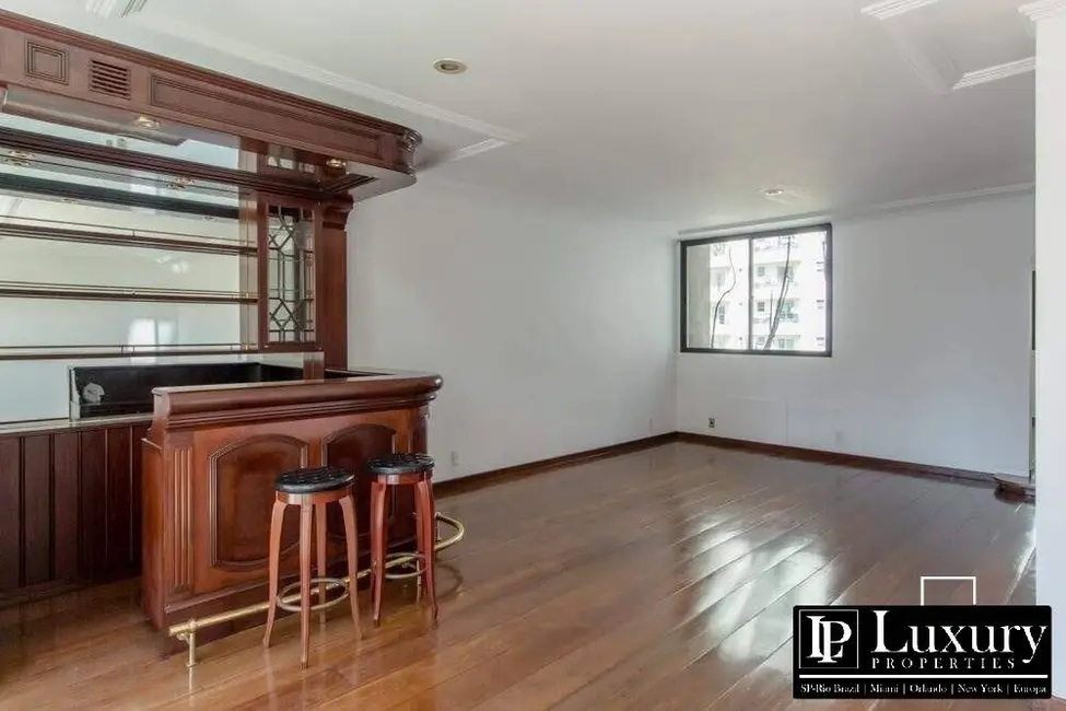 Apartamento com 4 quartos à venda e para alugar, 267m2 em Itaim Bibi, São Paulo - SP - imagem 4 Foto 4 de Apartamento com 4 quartos à venda e para alugar, 267m2 em Itaim Bibi, São Paulo - SP