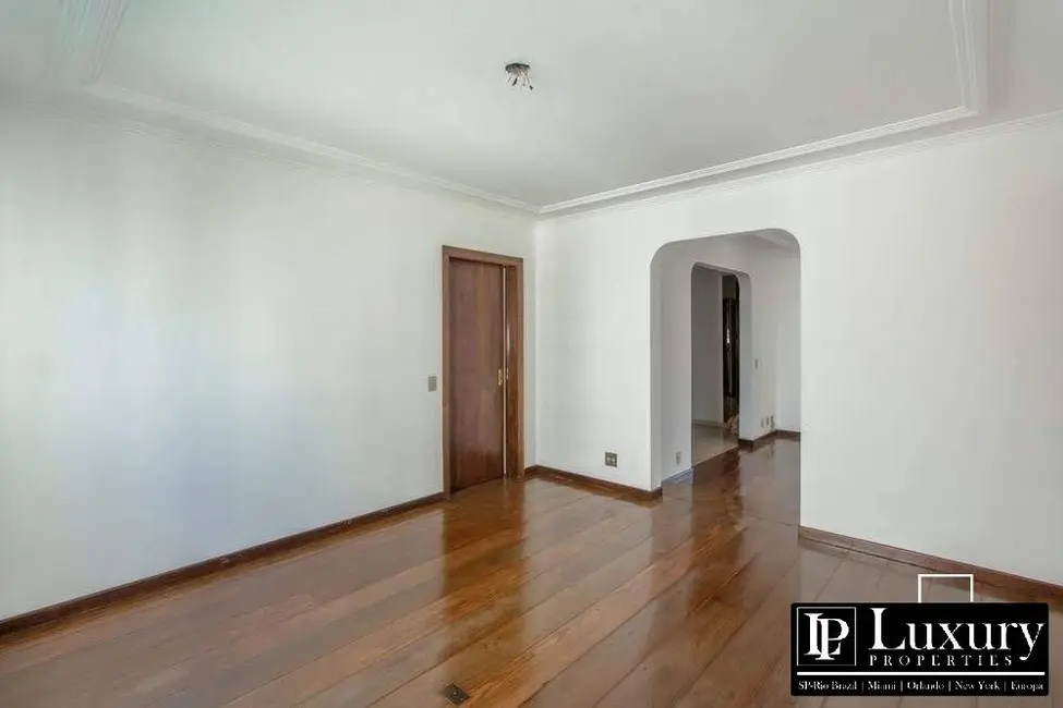 Apartamento com 4 quartos à venda e para alugar, 267m2 em Itaim Bibi, São Paulo - SP - imagem 8 Foto 8 de Apartamento com 4 quartos à venda e para alugar, 267m2 em Itaim Bibi, São Paulo - SP