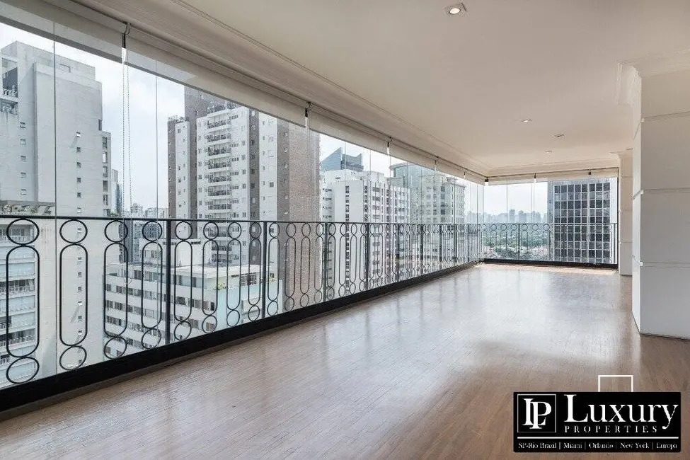 Foto 2 de Apartamento com 4 quartos à venda, 276m2 em Itaim Bibi, São Paulo - SP
