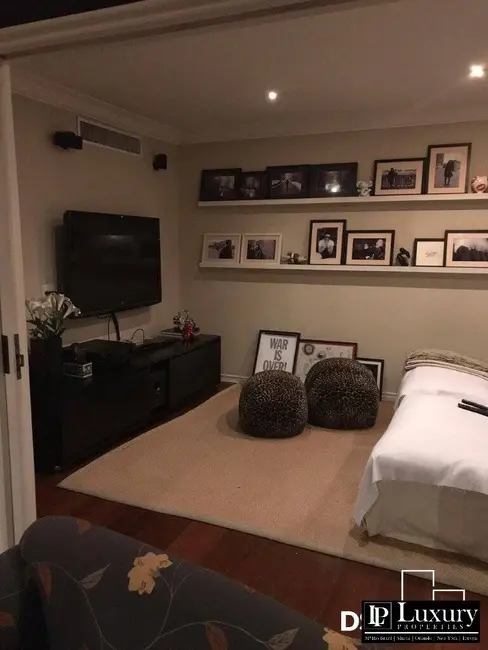 Apartamento com 4 quartos à venda, 350m2 em Itaim Bibi, São Paulo - SP - imagem 3 Foto 3 de Apartamento com 4 quartos à venda, 350m2 em Itaim Bibi, São Paulo - SP