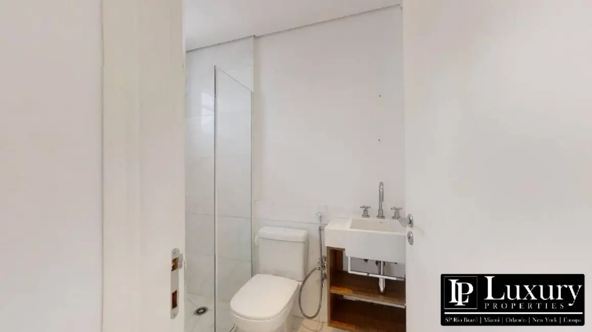 Apartamento com 2 quartos à venda, 151m2 em Vila Nova Conceição, São Paulo - SP - imagem 5 Foto 5 de Apartamento com 2 quartos à venda, 151m2 em Vila Nova Conceição, São Paulo - SP